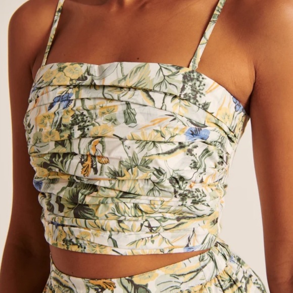 Abercrombie & Fitch NWT Top | Size XL - Picture 2 of 13